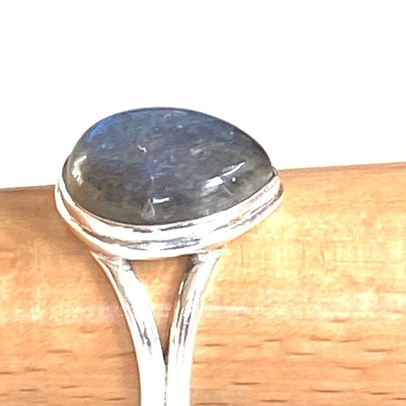 Labradorite Sterling 925 Ring Size 9 Artisan Flaw chip on the side - Picture 10 of 16
